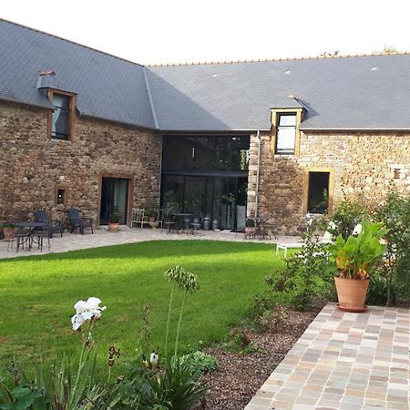 Plestan Aux Greniers A Reves B&B 외부 사진