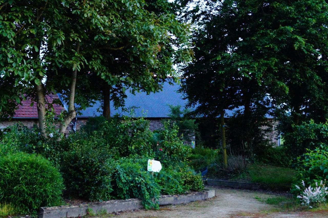 Plestan Aux Greniers A Reves B&B 외부 사진